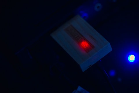 A red light inside the drive turns on when connected to the computer.